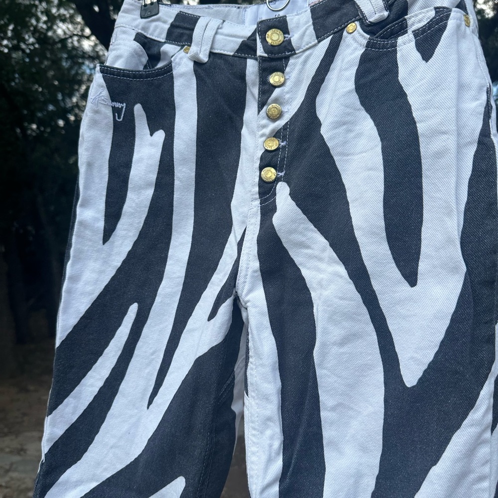 House of Sunny Zebra Print Button-Fly Jeans - Picture 3 of 6